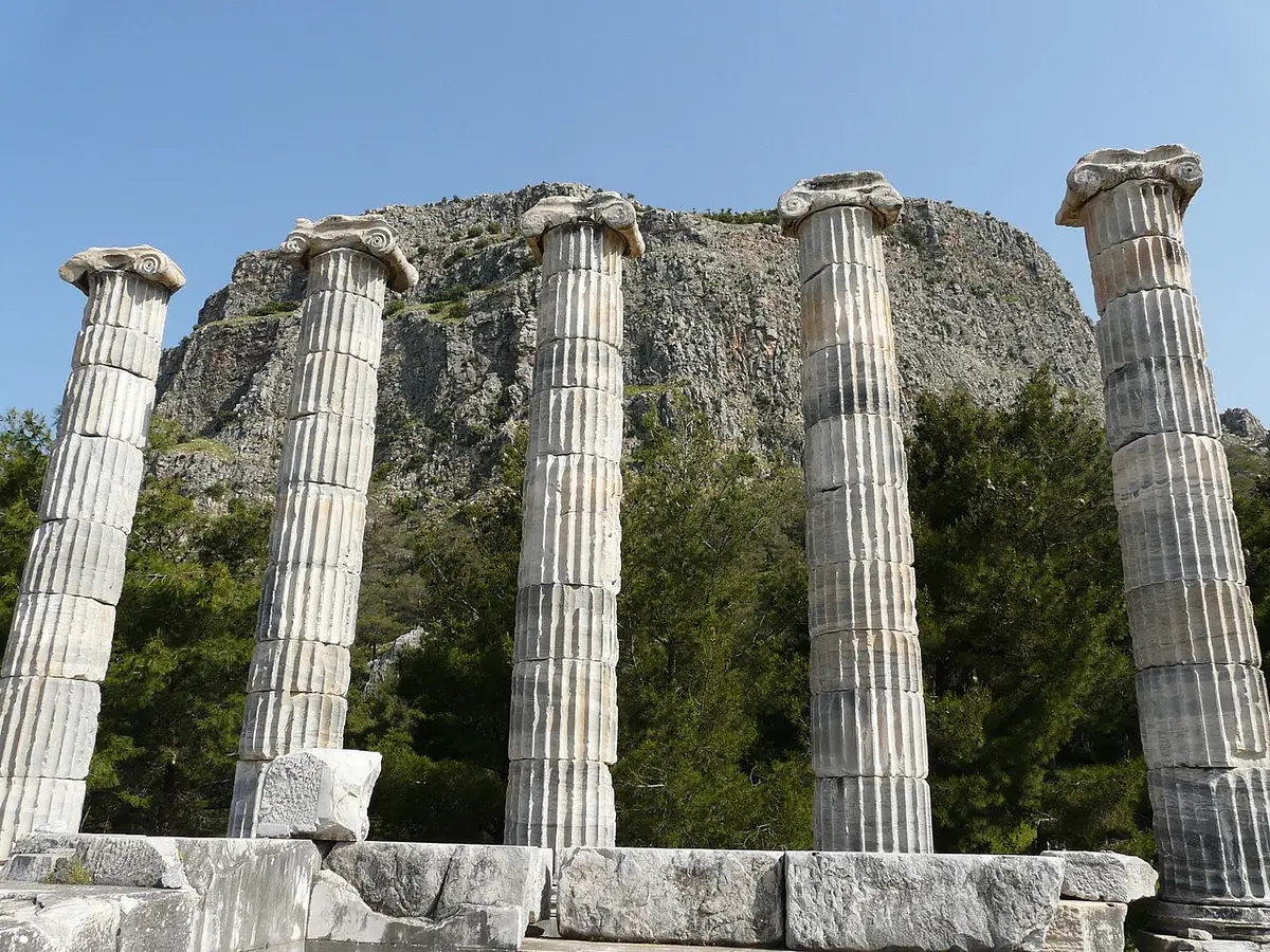 Athena Tapınağı (Priene)