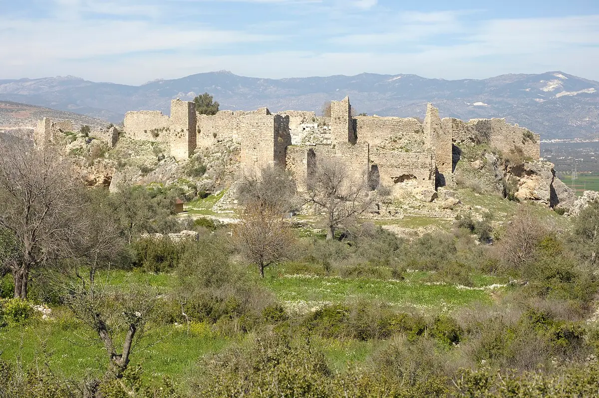 Beçin Kalesi