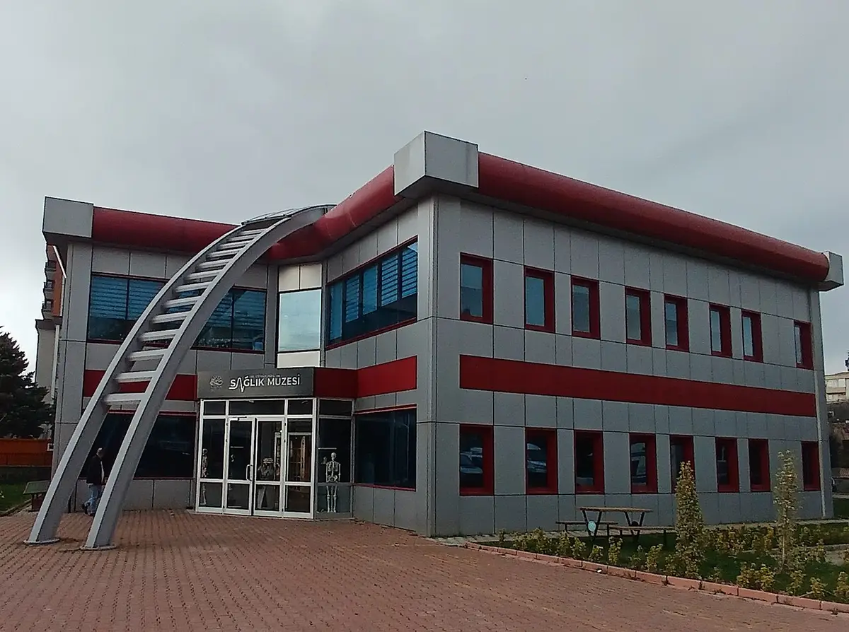 Dr. Ceyhun İrgil Sağlık Müzesi