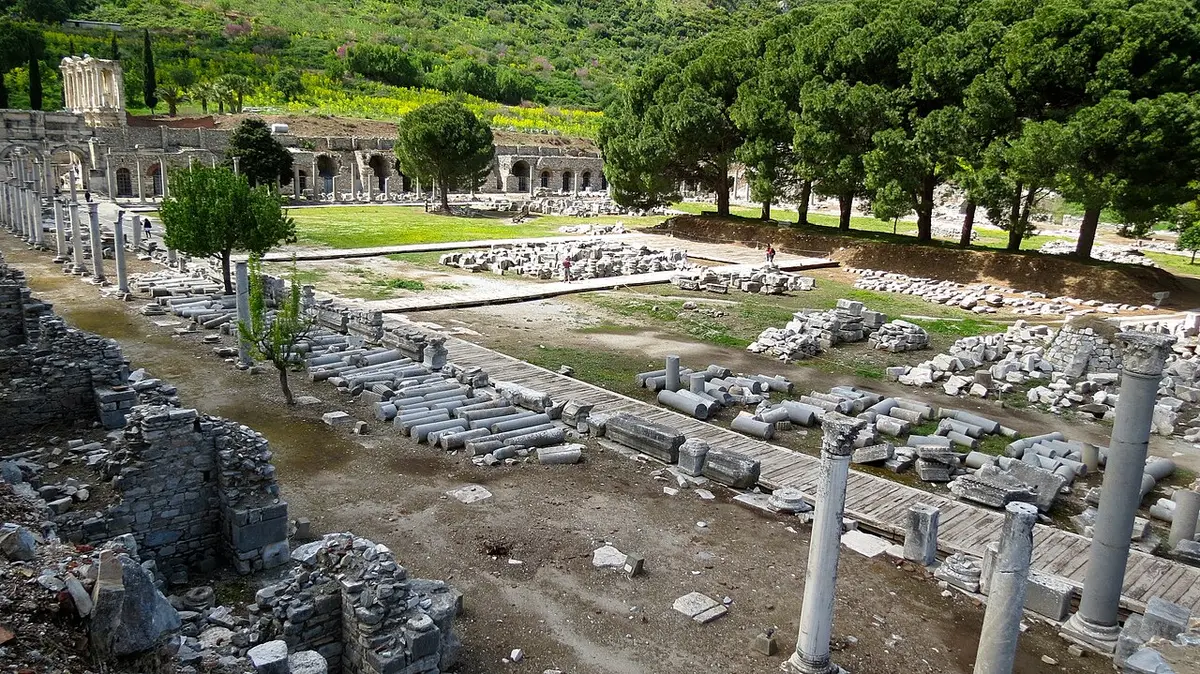 Efes Agorası
