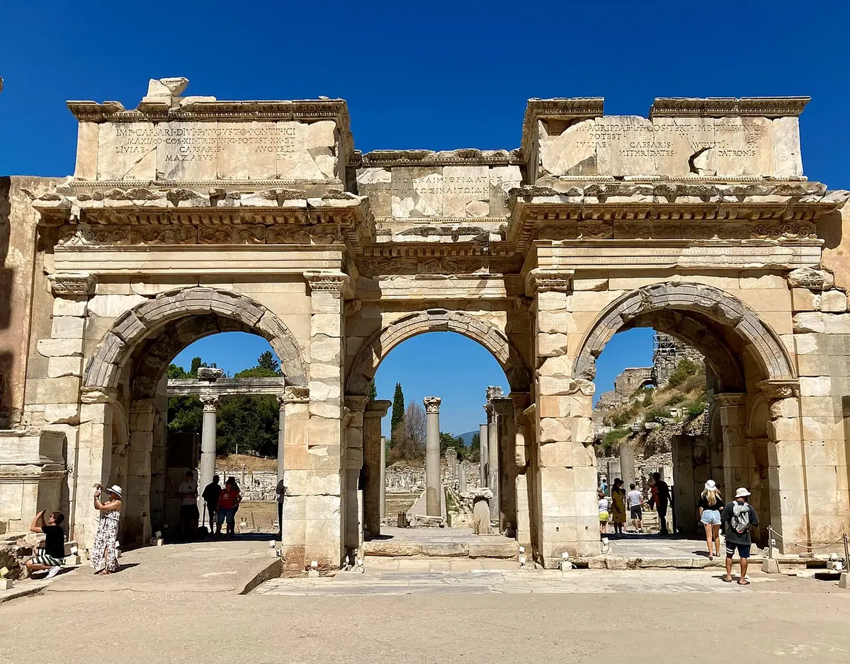 Güney Kapısı (Agora)