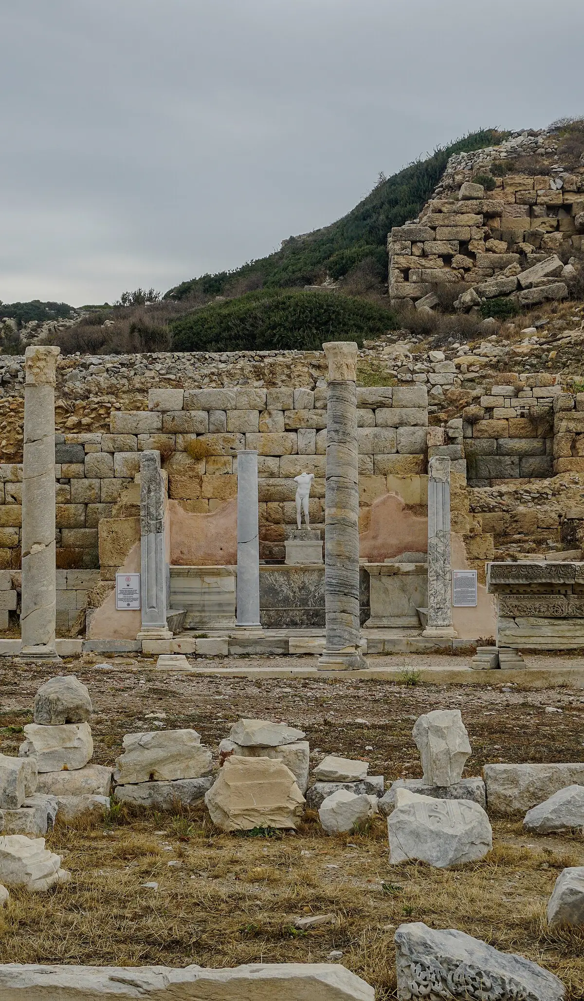 Knidos Symmachos Heroonu