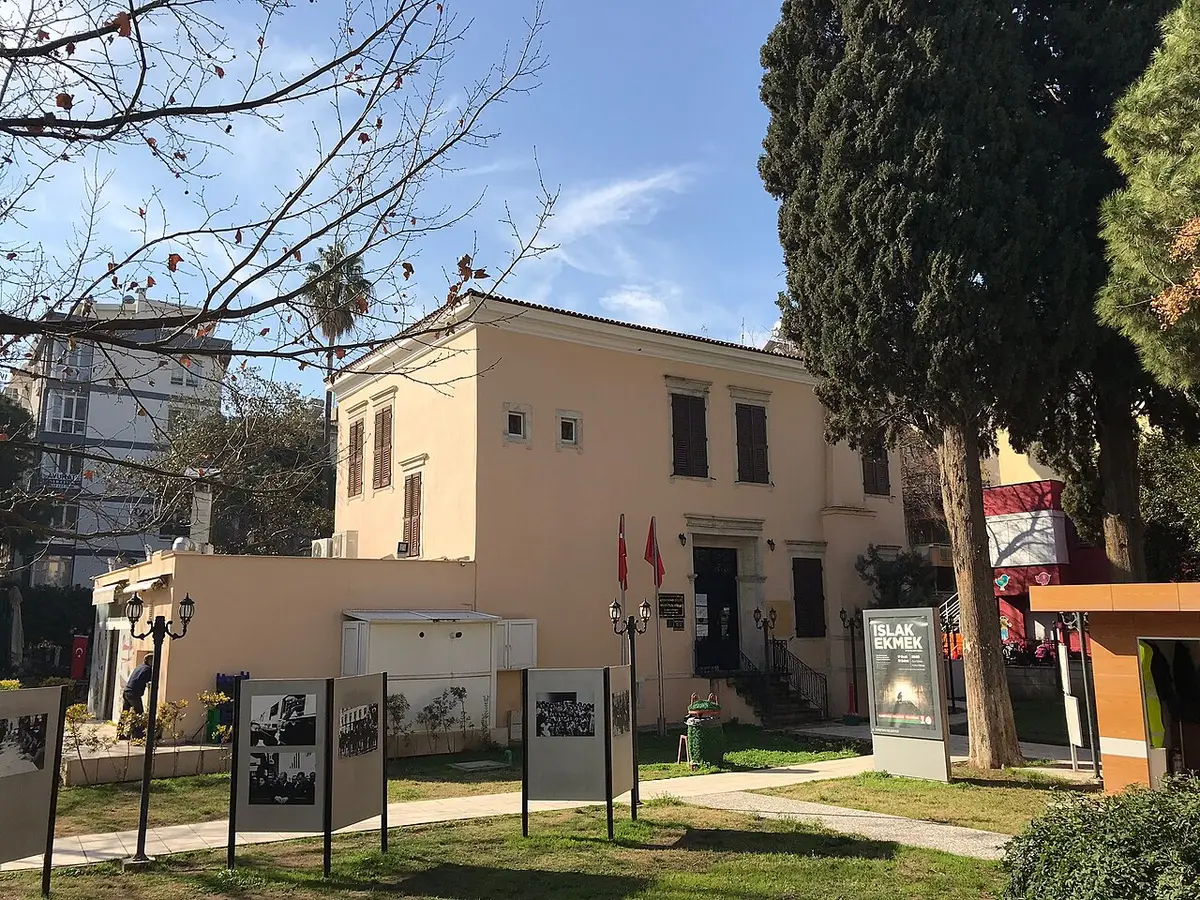 Latife Hanım Köşkü Anı Evi