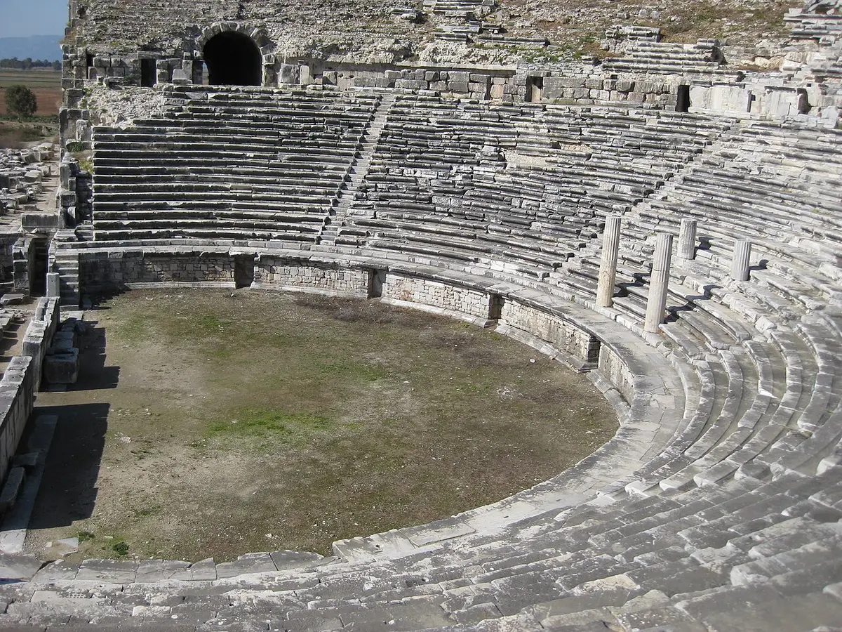 Milet Antik Tiyatrosu