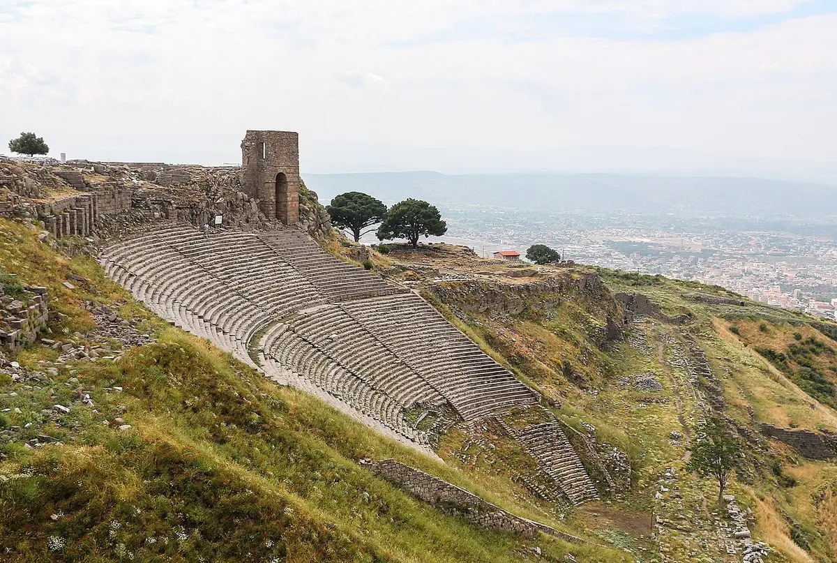 Pergamon Antik Tiyatrosu