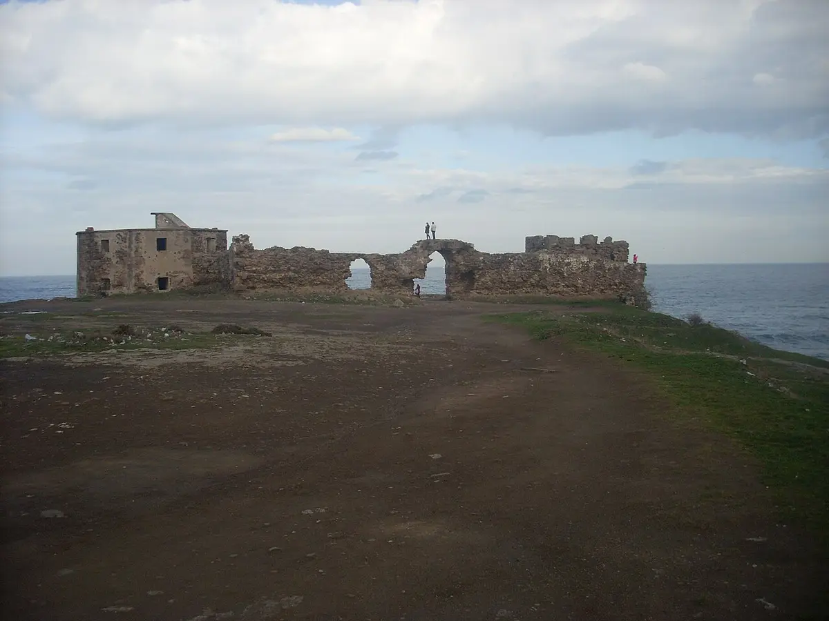 Rumelifeneri Kalesi