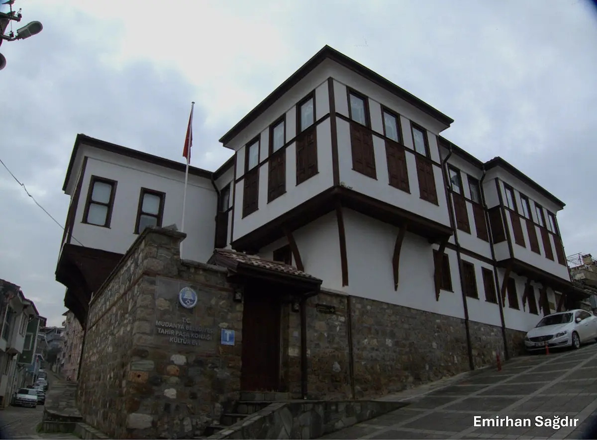 Tahir Pasha Mansion Museum House