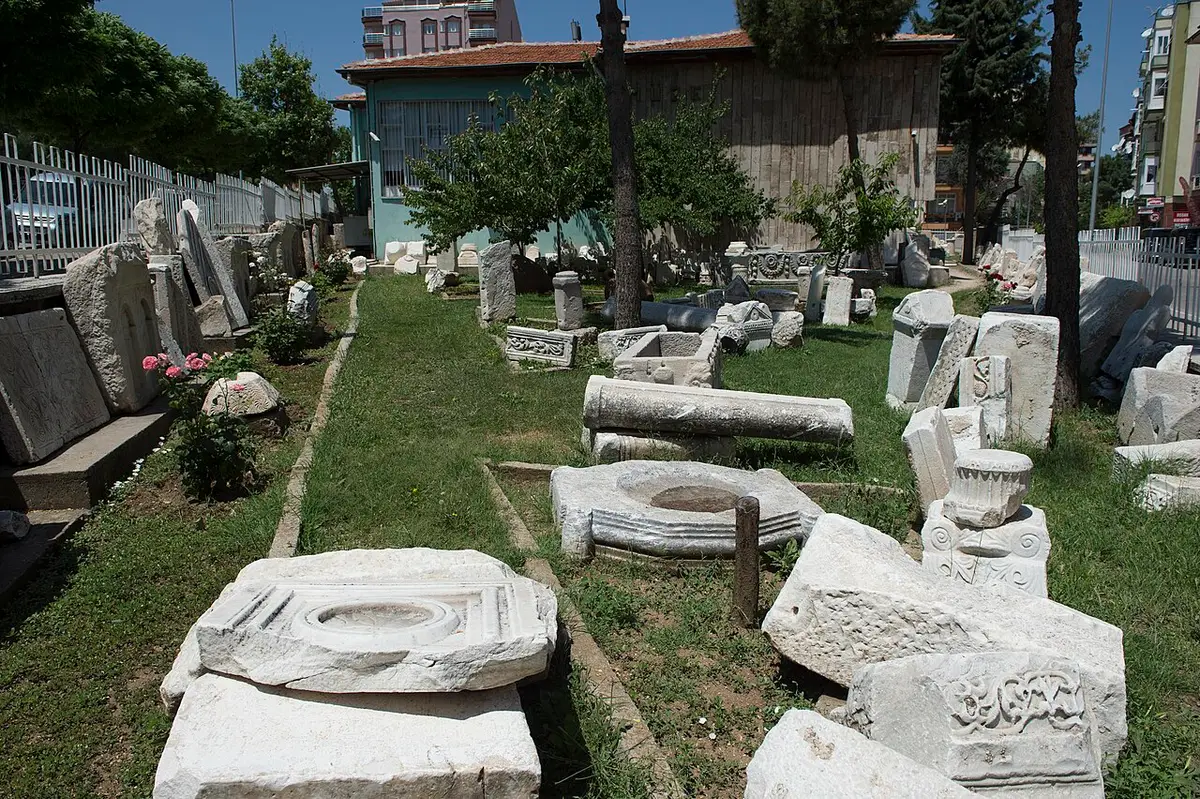 Uşak Arkeoloji Müzesi