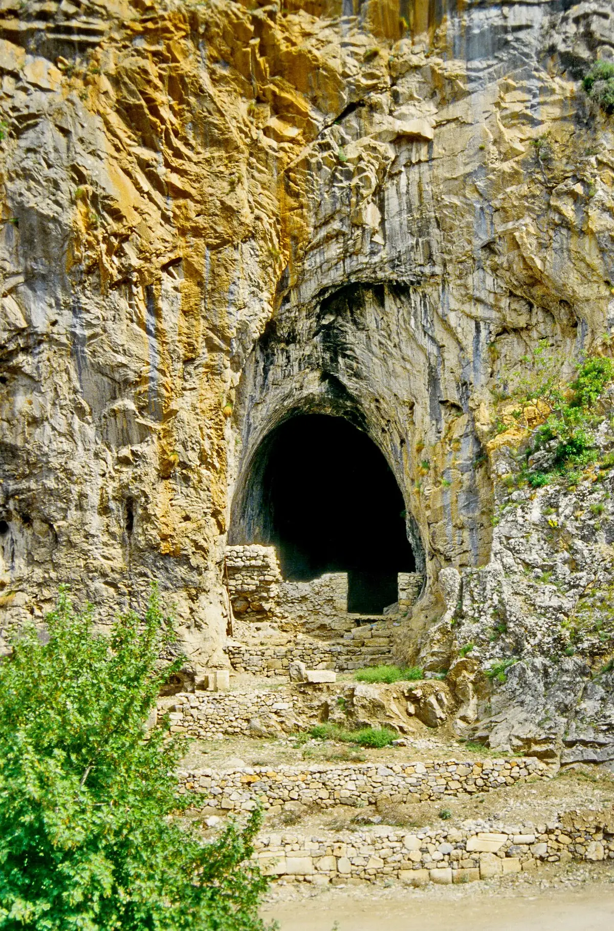 Zindan Mağarası